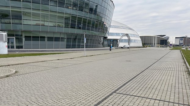 G2A Arena Rzeszów – przy obiekcie-6