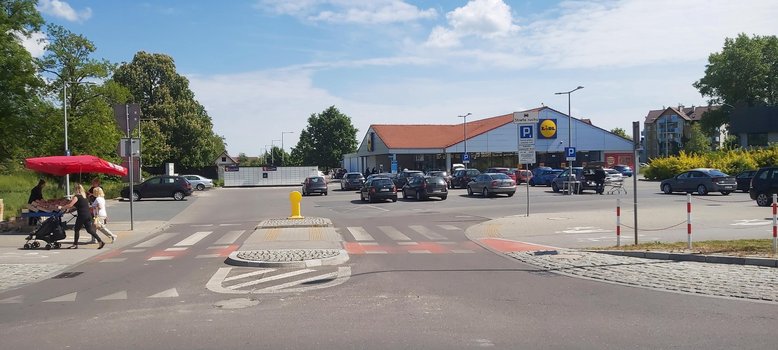 Lidl Stalowa Wola ul. Poniatowskiego 26b-2