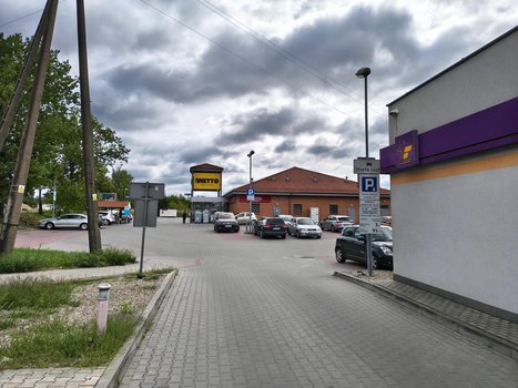 Netto Rawa Mazowiecka ul. Biała 2-3