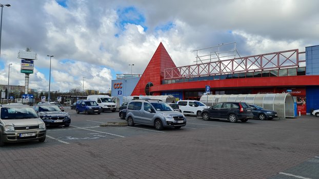 Pasaż Handlowy Poznań ul. Opieńskiego 1-1