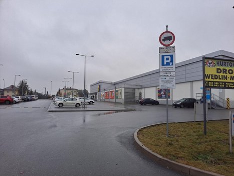 Lidl Piotrków Tryb. ul. Sulejowska 43-2