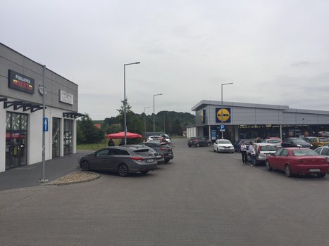 Lidl Trzebnica ul. Prusicka 16-2