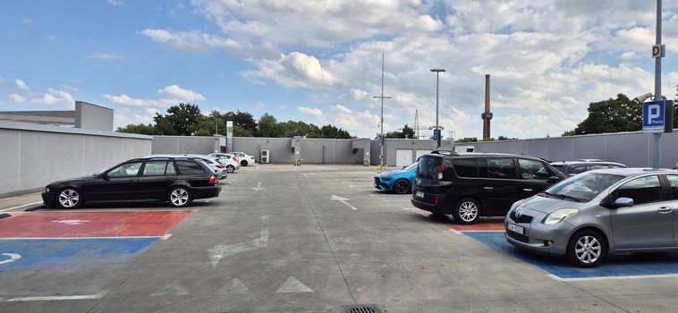 b.jpg Galeria Świdnicka ul. Westerplatte 29-2