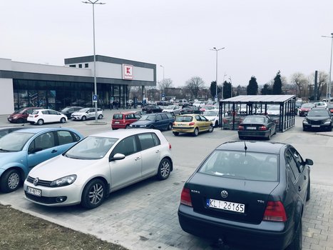 Kaufland Nowy Sącz ul. Narwiku 22-1