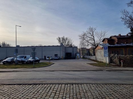 Biedronka Nysa ul. Racławicka 8-3