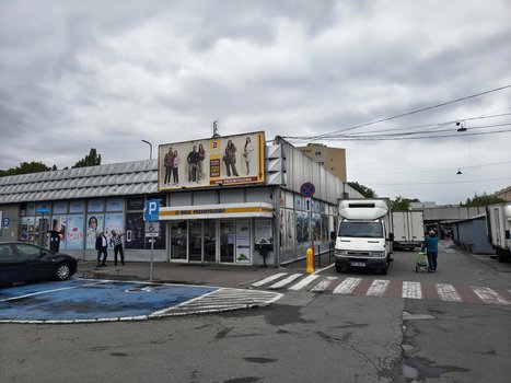 Hale Banacha Warszawa ul. Grójecka 95-3