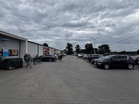 Biedronka Firlej ul. Cmentarna 39-3