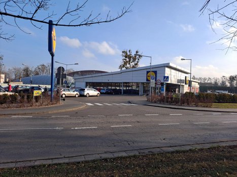 Lidl Warszawa ul. Księcia Bolesława 1a-3