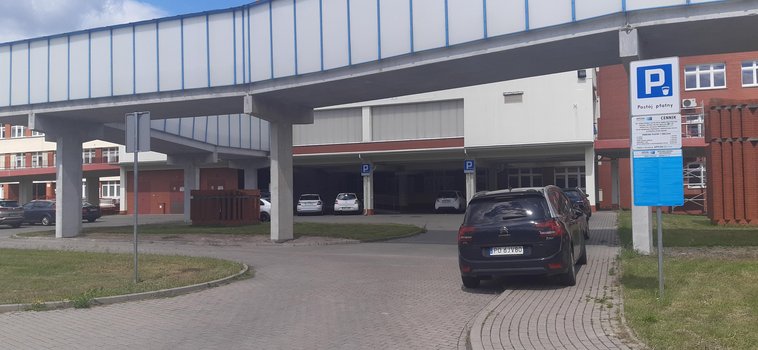 Szpital Grudziądz Podjazd dla karetek-1