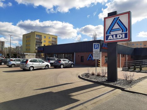 Aldi Zielona G. Wyszyńskiego 22-2