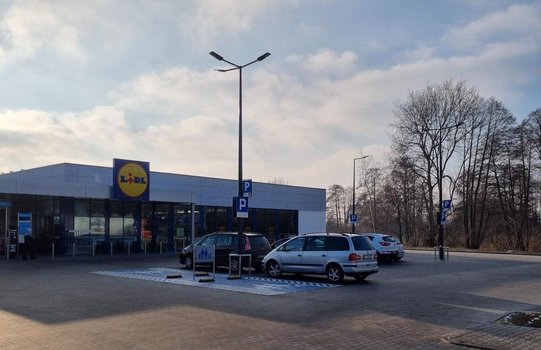 Lidl Praszka ul. Piłsudskiego 37-1