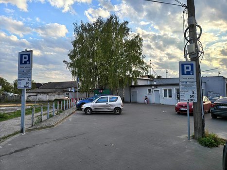 Carrefour Konstancin ul. Bielawska 4-1
