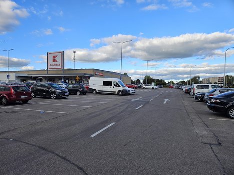 Kaufland Suwałki ul. Wierusza - Kowalskiego 2-1