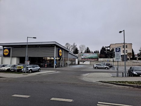 Lidl Skarżysko Kamienna Moniuszki 9-1