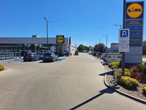 Lidl Poznań ul. Mieszka I 38-1