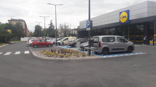 Lidl Bydgoszcz ul. Powstańców Wielk. 33-1