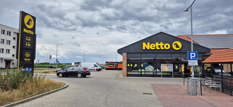 Netto Oława ul. Iwaszkiewicza 147-2