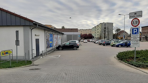 Lidl Krotoszyn ul. Sienkiewicza 1b-2