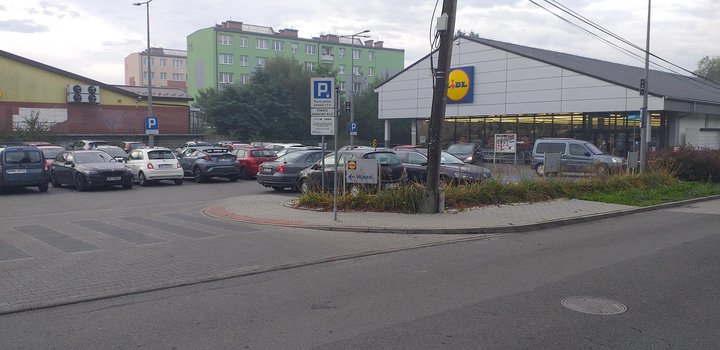 Lidl Orzesze ul. Powstańców 3-2