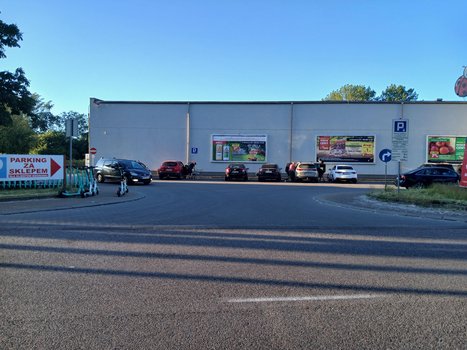 Biedronka Władysławowo ul. Starowiejska 25-1