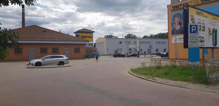 Netto Kościan ul. Surzyńskiego 11-2