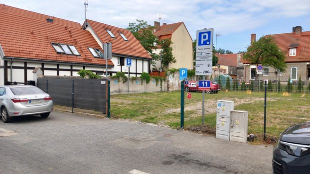 Parking Ustka ul. Sprzymierzeńców 11-2