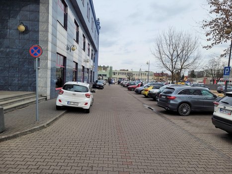 Błękitne Centrum Legionowo ul. Piłsudskiego 31-3