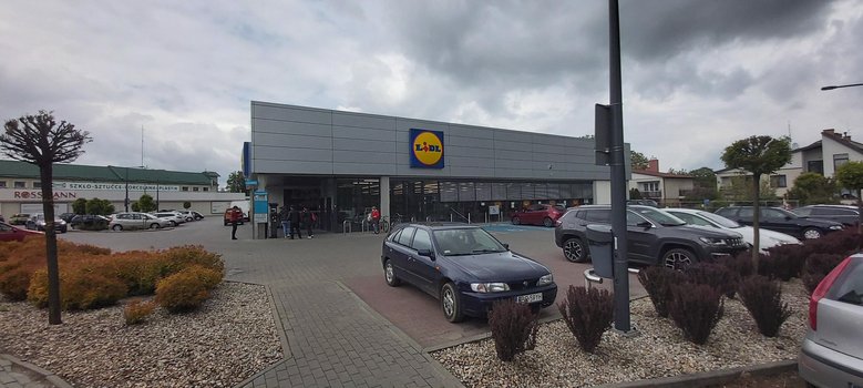 Lidl Krosno ul. Lniarska 4-3