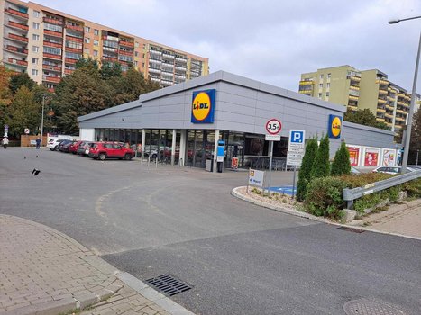 Lidl Warszawa ul. Nowaka-Jeziorańskiego 35-1