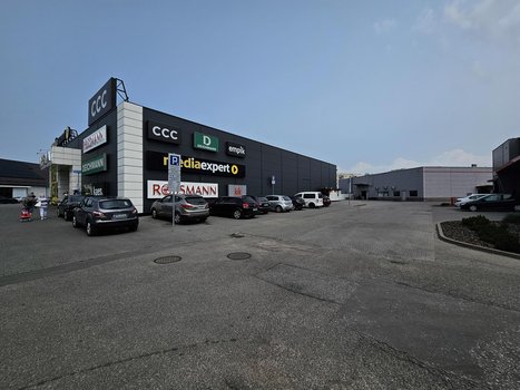 Galeria Arena Płońsk ul. Młodzieżowa 28-3