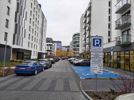 Biedronka Warszawa ul. Wynalazek 3f-1