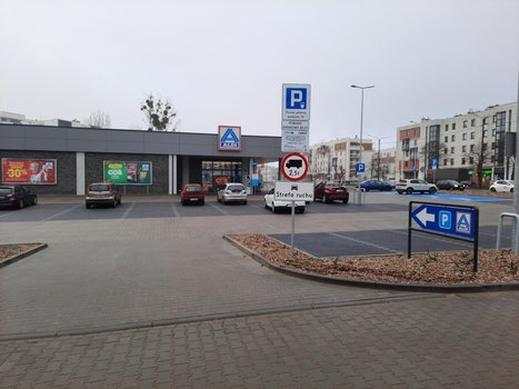 Aldi Toruń ul. Szosa Lubicka 1-3