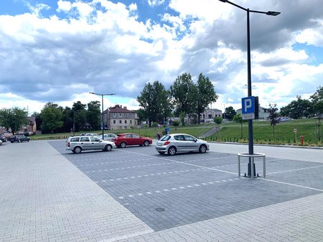 Lidl Tomaszów Maz. ul. Mościckiego 35-3