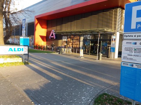 Aldi Wrocław pl. Powstańców Śl. 82a-3