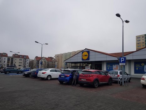 Lidl Poznań ul. Szymanowskiego 13-2