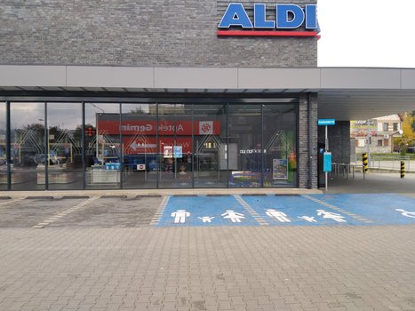 Aldi Oleśnica ul. Skłodowskiej-Curie 4-4