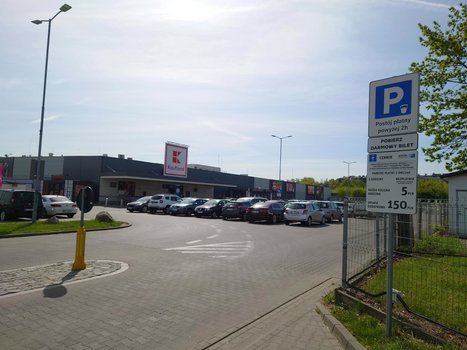Kaufland Piaseczno ul. Okulickiego 10-1