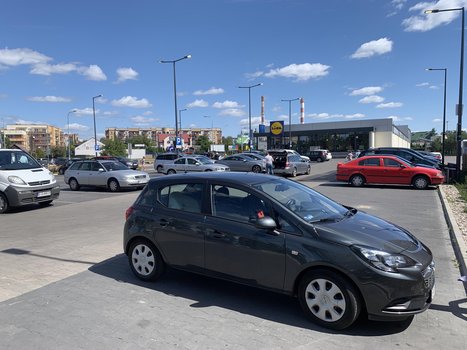 Lidl Białystok ul. Bitwy Białostockiej 2-1