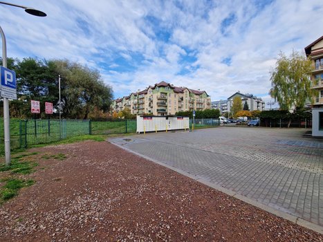 d.jpg CS Cascada Kraków ul. Szuwarowa 1-4