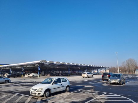 Makro Bielany Wrocławskie ul. Tyniecka 3-4