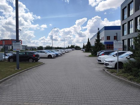 Parking Lotniskowy Gdańsk ul. Spadochroniarzy 18-3