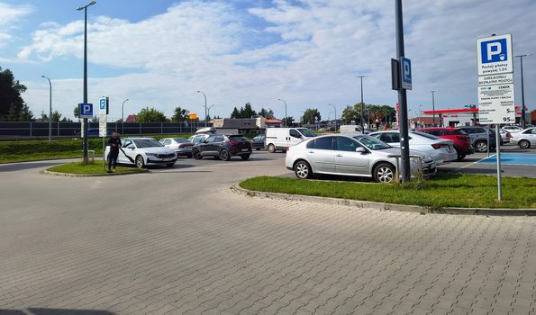 d.jpg PH Aviator Olsztyn ul. Sielska 36-4