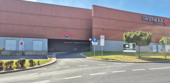 a1.jpg Galeria Świdnicka ul. Westerplatte 29-5