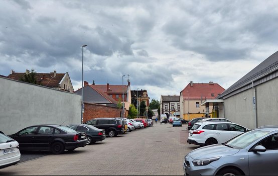 Biedronka Rawicz ul. Piłsudskiego 8-6