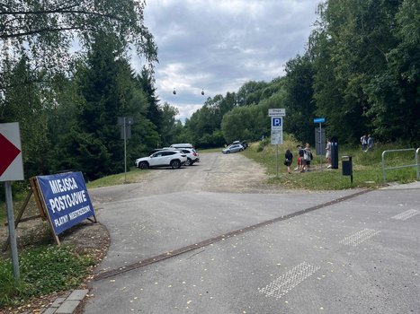 Parkingi pod Zaporą Solina-1