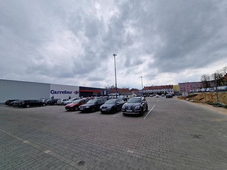 Carrefour Tarnowskie Góry ul. Kościuszki 5-4